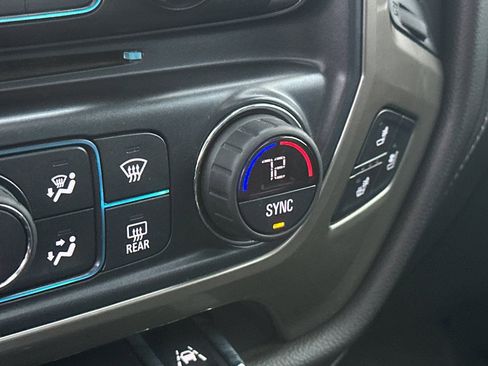 Used 2017 Chevrolet Silverado 1500 High Country image 28