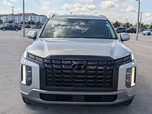 Used 2024 Hyundai Palisade SEL FWD image 3
