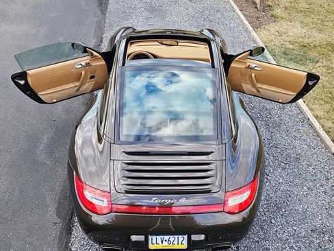 Used 2009 Porsche 911 Targa 4 AWD/4WD image 8