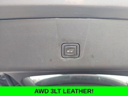 Used 2020 Chevrolet Traverse LT w/ LPO, Floor Liner Package AWD/4WD image 40
