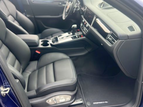 New 2026 Porsche Macan AWD/4WD image 22