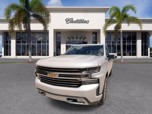 Used 2020 Chevrolet Silverado 1500 High Country w/ Technology Package RWD image 5