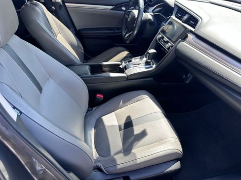 Used 2018 Honda Civic EX-L image 9