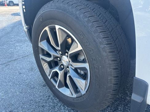 Used 2022 Chevrolet Silverado 1500 LT image 9