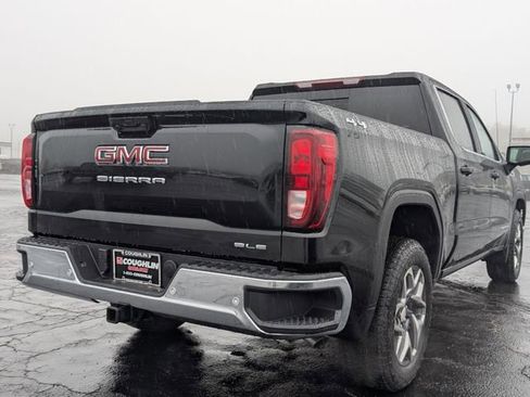 New 2026 GMC Sierra 1500 SLE w/ Preferred Package image 7