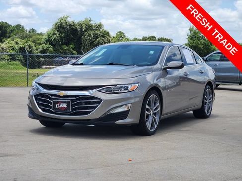 Used 2024 Chevrolet Malibu LT FWD image 3