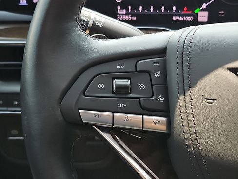 Certified 2024 Cadillac Escalade Sport Platinum w/ LPO, ONYX Package AWD/4WD image 22
