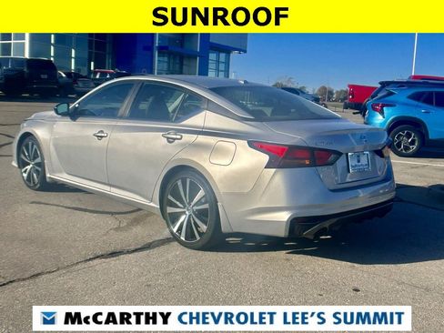 Used 2019 Nissan Altima 2.5 SR w/ SR Premium Package image 13