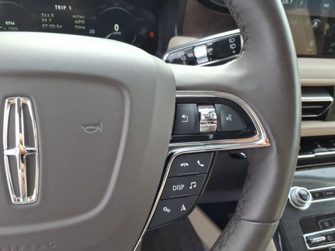 Used 2023 Lincoln Nautilus Reserve AWD/4WD image 20