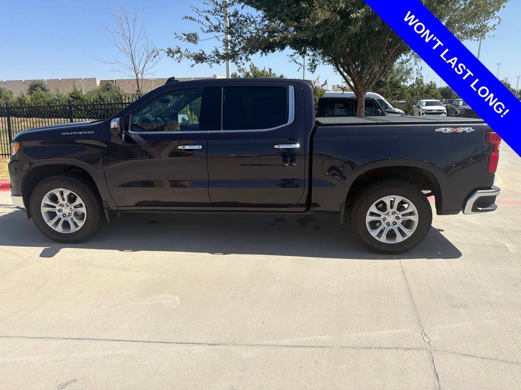 Used 2022 Chevrolet Silverado 1500 LTZ w/ Technology Package AWD/4WD image 2