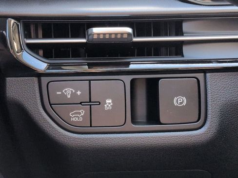 New 2026 Kia Sportage SX FWD image 18