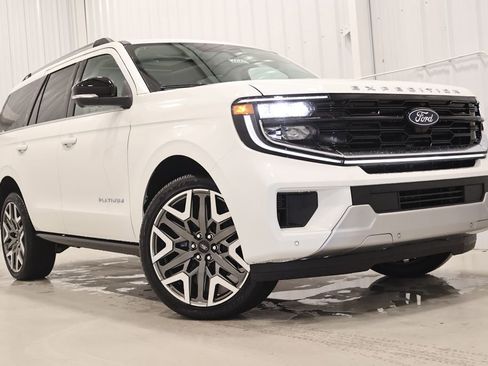 New 2026 Ford Expedition Platinum w/ Platinum Ultimate Package AWD/4WD image 47