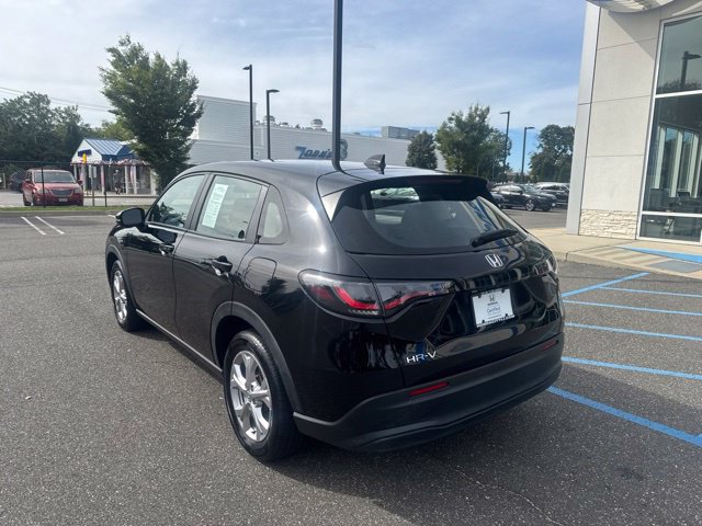 Certified 2023 Honda HR-V LX image 6