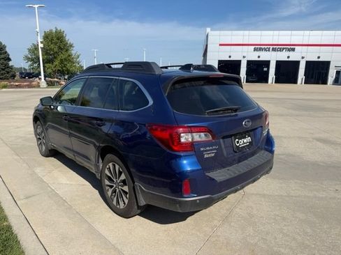 Used 2017 Subaru Outback 2.5i Limited AWD/4WD image 6