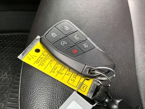 Used 2024 Chevrolet Tahoe Z71 w/ Luxury Package image 11