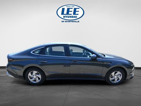 Certified 2026 Hyundai Sonata SE FWD image 2