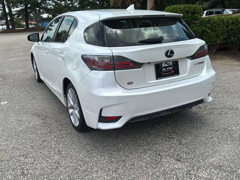Used 2016 Lexus CT 200h FWD image 10