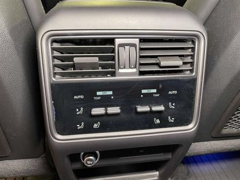 Certified 2025 Porsche Cayenne GTS AWD/4WD image 24