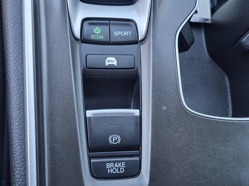 Used 2022 Honda Accord Sport image 25