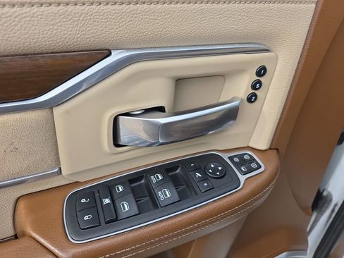 Used 2023 RAM 3500 Laramie image 11