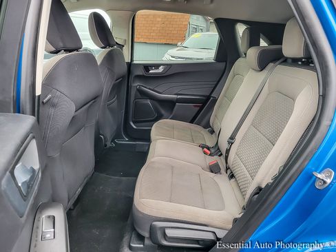 Used 2021 Ford Escape SE image 9