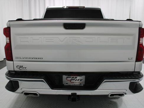Used 2021 Chevrolet Silverado 1500 LT w/ Z71 Off-Road Package AWD/4WD image 7