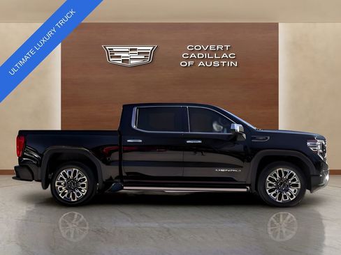Used 2025 GMC Sierra 1500 Denali Ultimate AWD/4WD image 8