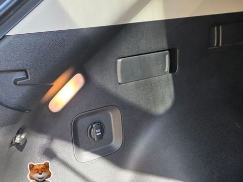 Certified 2024 Kia Sportage EX image 20