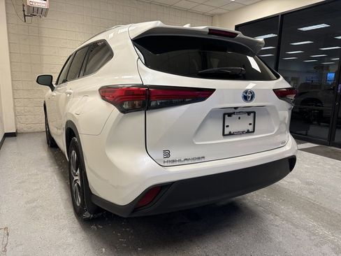 Used 2020 Toyota Highlander XLE image 44