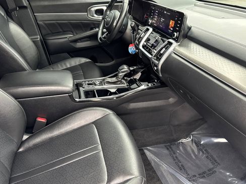 Used 2022 Kia Sorento SX image 18