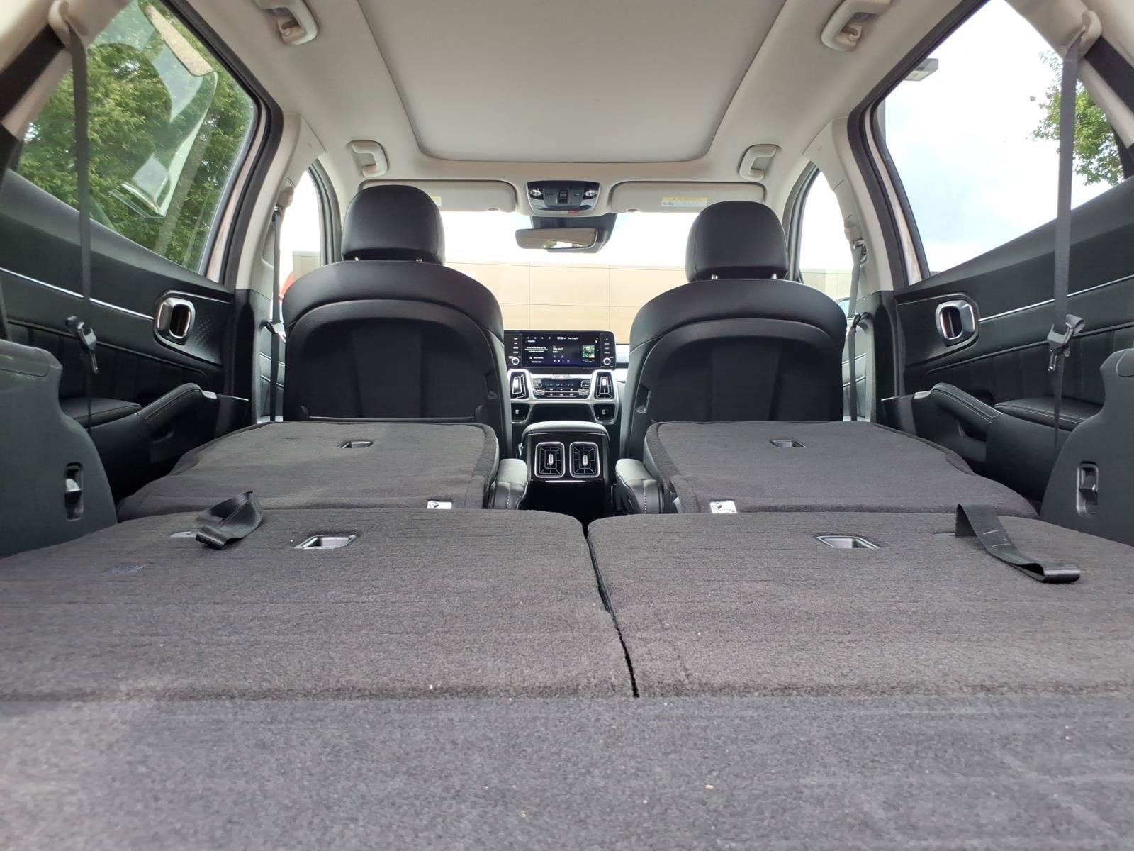Used 2023 Kia Sorento SX AWD/4WD image 31
