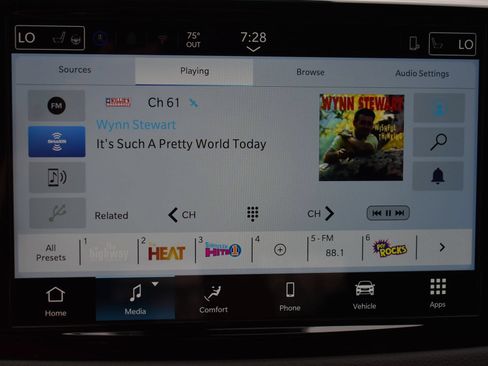 New 2026 Chrysler Voyager LX FWD image 28