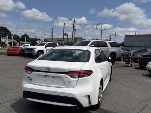 Used 2021 Toyota Corolla LE FWD image 8