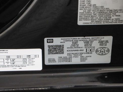 Used 2025 GMC Sierra 2500 Denali Ultimate w/ Max Trailering Package AWD/4WD image 36