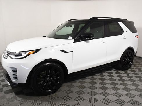 New 2026 Land Rover Discovery Limited Edition image 2