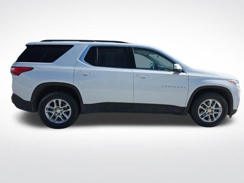Used 2020 Chevrolet Traverse LT image 16