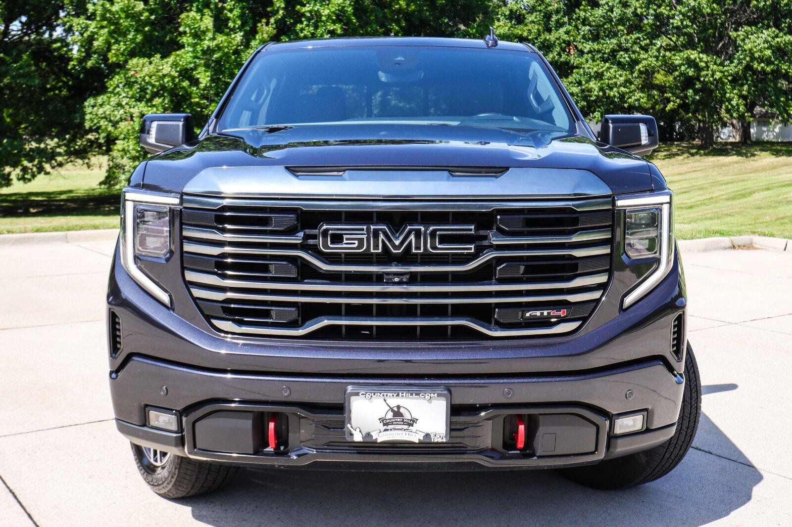 Used 2022 GMC Sierra 1500 AT4 w/ AT4 Premium Package AWD/4WD image 21