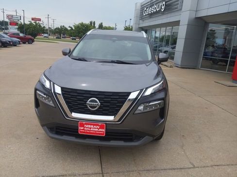 Used 2021 Nissan Rogue SV w/ Premium Package image 12