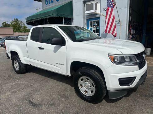 Used 2019 Chevrolet Colorado W/T RWD image 4