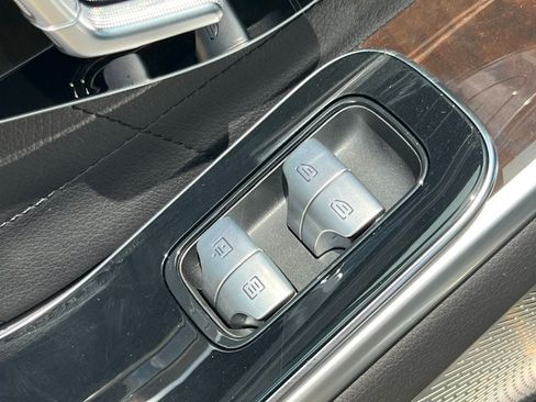 Used 2024 Mercedes-Benz S 580 4MATIC Sedan image 36