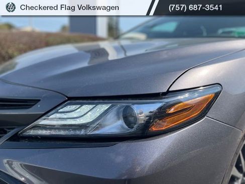 Used 2024 Toyota Camry XSE image 11