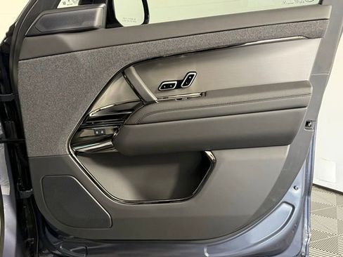 New 2026 Land Rover Range Rover Sport Dynamic SE AWD/4WD image 21