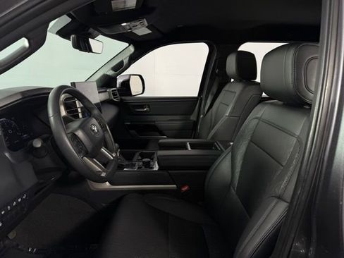 Used 2025 Toyota Tundra Limited image 34