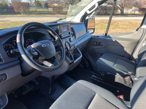 Used 2024 Ford Transit 250 Low Roof w/ Exterior Upgrade Package image 19