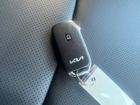 Certified 2023 Kia Sportage EX AWD/4WD image 25
