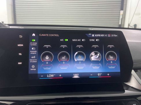 Used 2023 BMW X1 xDrive28i w/ Premium Package image 17