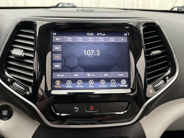 Used 2019 Jeep Cherokee Limited AWD/4WD image 16