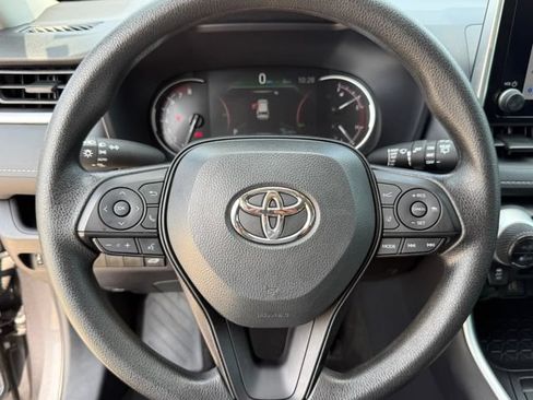 Used 2025 Toyota RAV4 XLE FWD image 13