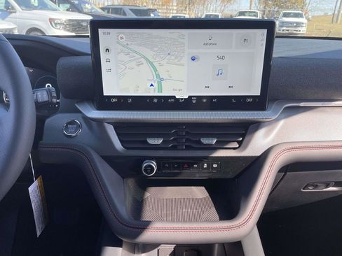 New 2026 Ford Explorer ST-Line w/ ST-Line Street Pack image 22