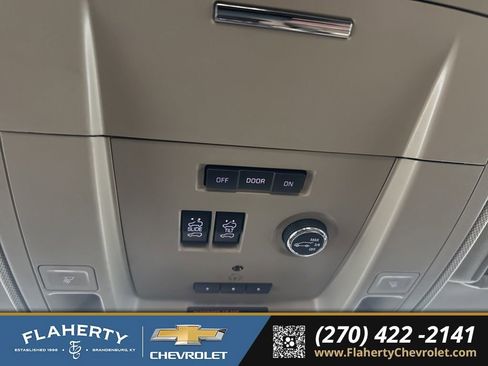 Used 2015 GMC Yukon XL SLT w/ Open Road Package image 30